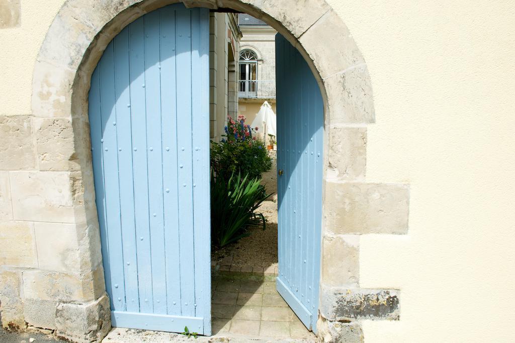 La Roseraie Neuville-du-Poitou Exterior photo